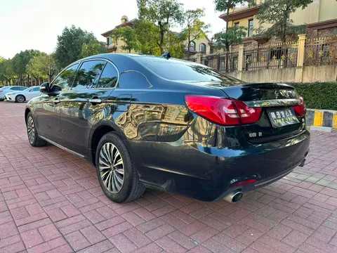 Hongqi H7
