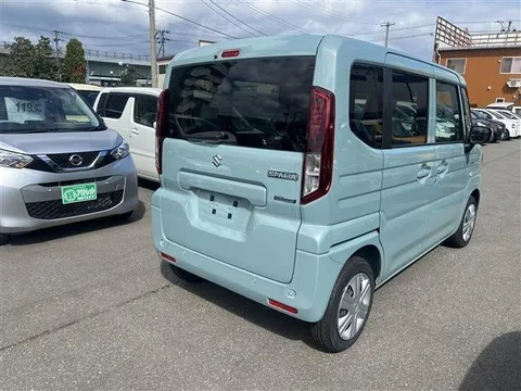 Suzuki Spacia
