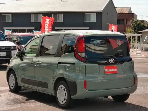 Toyota Sienta
