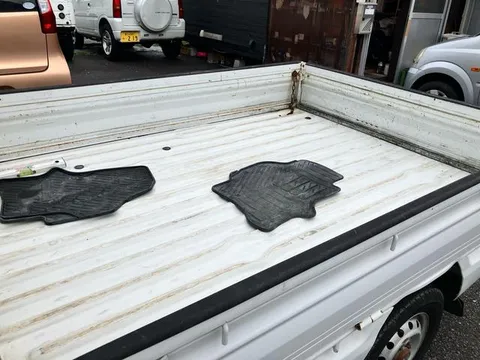 Mitsubishi Minicab Truck