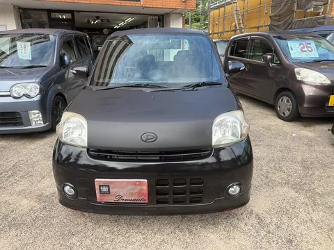 Daihatsu Esse
