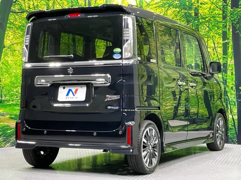 Suzuki Spacia Custom