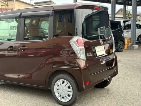 Nissan Dayz Roox
