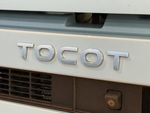 Daihatsu Mira Tocot