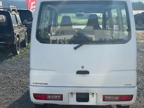 Mitsubishi Minicab Van