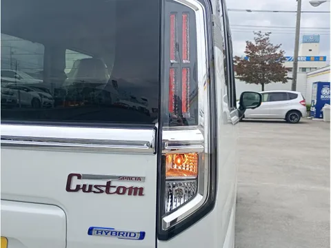 Suzuki Spacia Custom