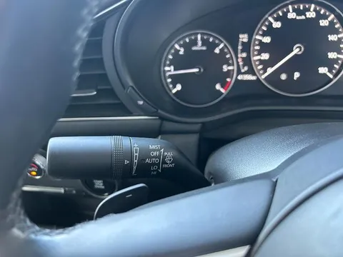Mazda MAZDA3 Sedan