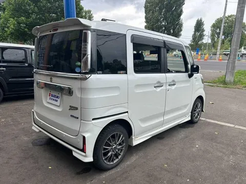 Suzuki Spacia Custom