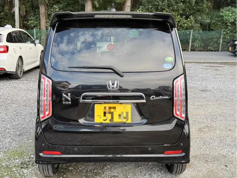 Honda N-WGN Custom
