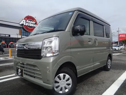 Nissan Clipper Van