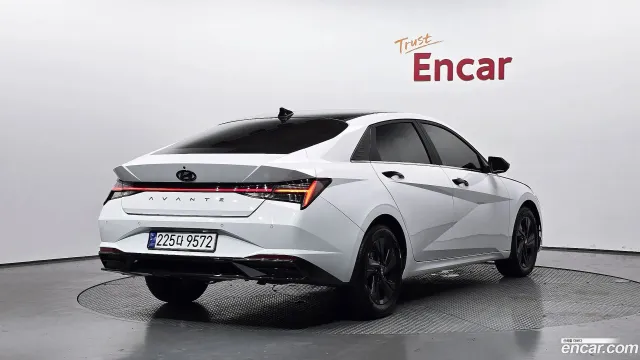 Hyundai Elantra (Avante)