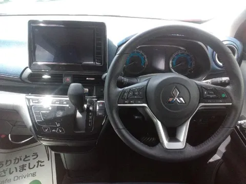 Mitsubishi eK X