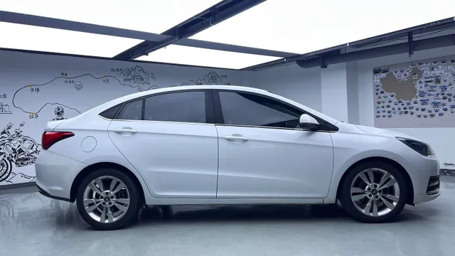 Chery Arrizo 5