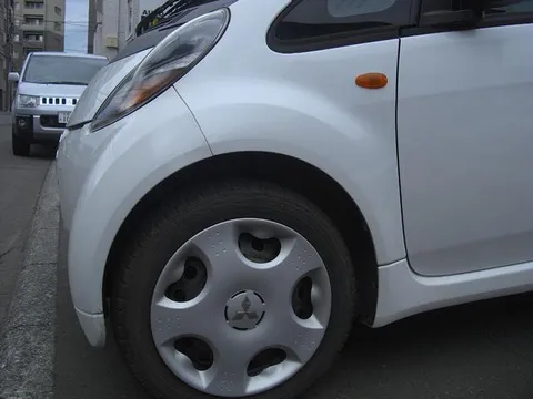 Mitsubishi I
