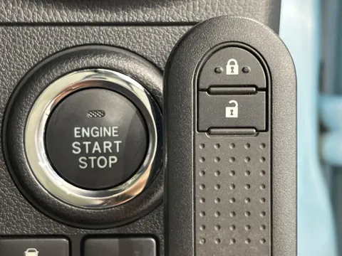 Daihatsu Mira Tocot