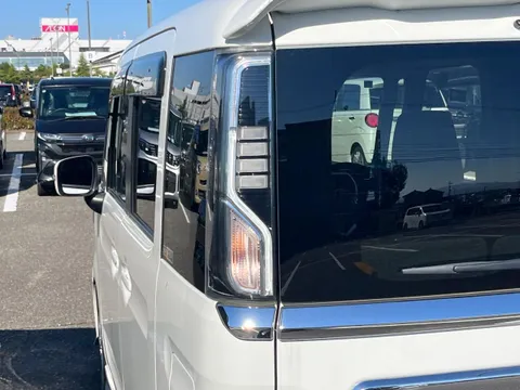 Suzuki Spacia Custom