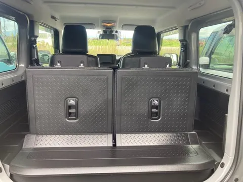 Suzuki Jimny Sierra