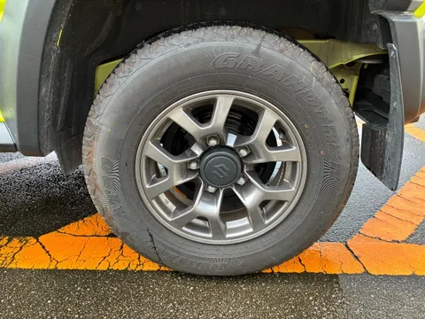 Suzuki Jimny Sierra