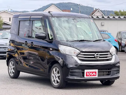 Nissan Dayz Roox