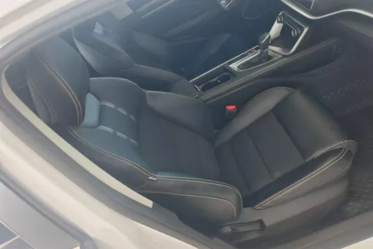 Geely Binray