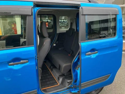 Suzuki Spacia Gear