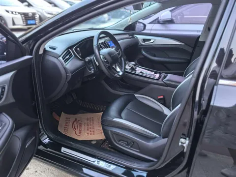 Roewe i6