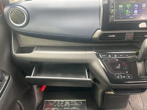 Mitsubishi eK X