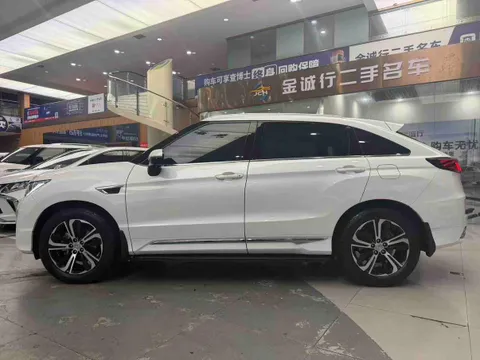 Honda UR-V