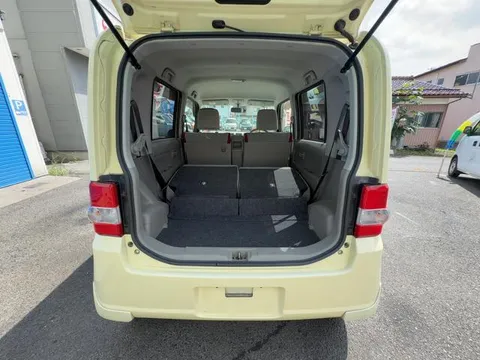 Toyota Pixis Space