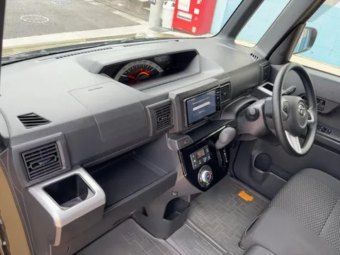 Toyota Pixis Mega