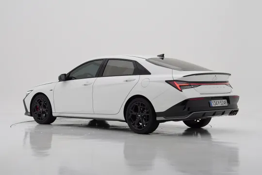 Hyundai Elantra (Avante)