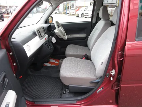 Daihatsu Mira Tocot