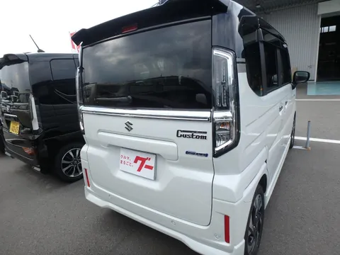 Suzuki Spacia Custom