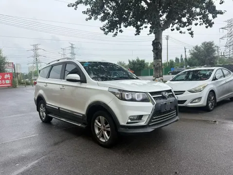 BAIC S3