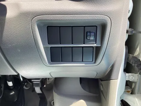 Mitsubishi Minicab Van