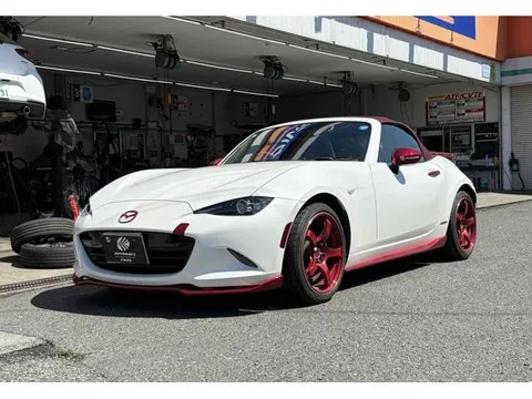 Mazda MX-5 (Roadster)