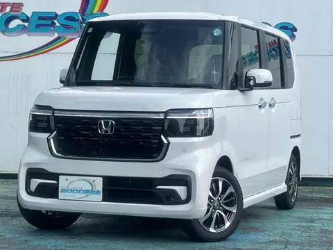 Honda N-BOX Custom