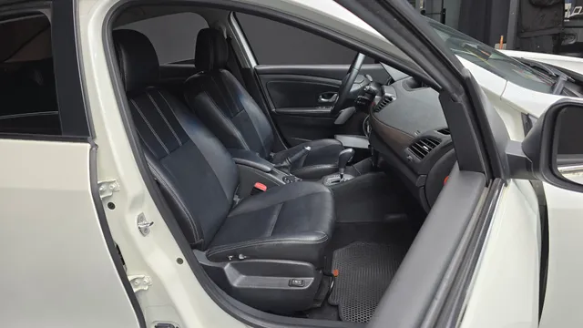 Renault SM3
