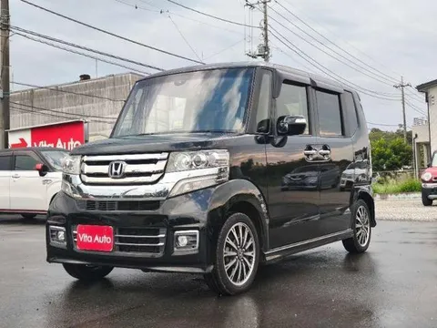 Honda N-BOX Custom