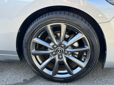Mazda MAZDA3 Fastback