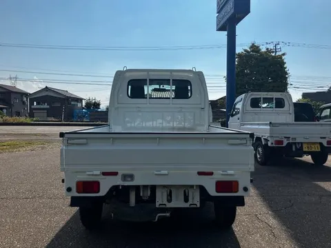 Mazda Scrum Truck