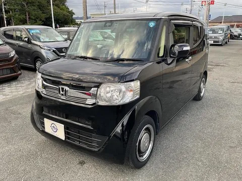 Honda N-BOX Slash