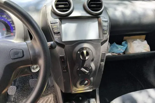 BYD F0