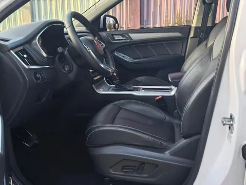 Roewe RX5