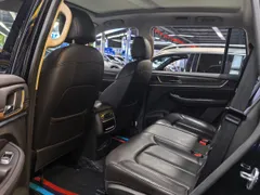 Roewe RX8