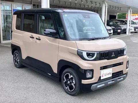 Mitsubishi Delica Mini