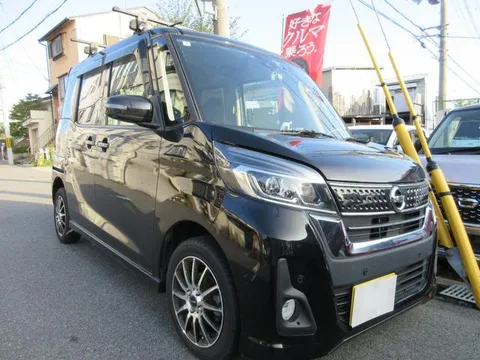 Nissan Dayz Roox