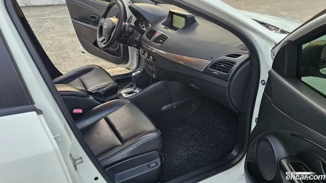 Renault SM3