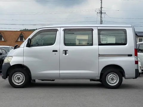 Toyota TownAce Van