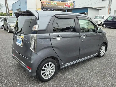 Honda N-WGN Custom